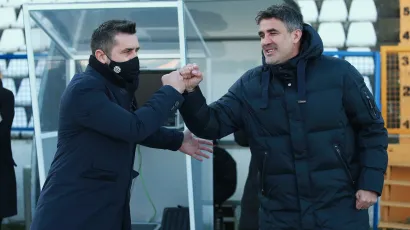 Zoran Mamic i Nenad Bjelica sportski su se pozdravili na početku utakmice/Foto: Ivan Peric/CROPIX