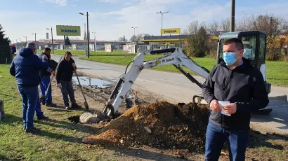 Gradonačelnik Bjelovara Dario Hrebak obi&scaron;ao je radnike u Pakračkoj ulici u Bjelovaru/Foto: GRAD BJELOVAR
