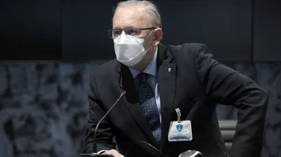 &Scaron;ef stožera Civilne za&scaron;tite Davor Božinović poručuje građanima da se suzdrže od posjeta jer je na obiteljskim druženjima opasnost od zaraze jako velika/Foto: Bruno Konjevic/CROPIX