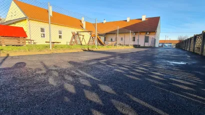 Če&scaron;ki dječji vrtić u Končanici napokon ima novi asfalt/Foto: Vladimir Bilek