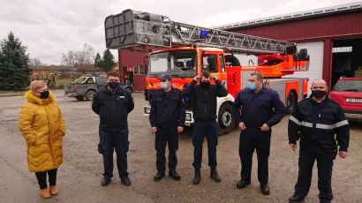 Gradonačelnica Pakraca Anamarija Blažević,&nbsp;županijski vatrogasni zapovijednik Josip Ugrin, Ilija Puhmajer, Tomislav Žgela, Antonio Bire&scaron;ić i Ilija Turković mlađi, zapovjednik&nbsp;DVD Pakrac/ Foto: Mario Barać