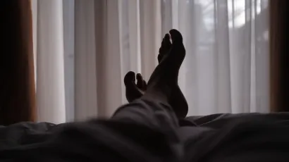 Bez obzira na to ležite li ili stojite, normalno je da se nakon jela osjećate &lsquo;plinovitije&rsquo; jer progutate vi&scaron;e zraka kad jedete i pijete/Foto: Unsplash