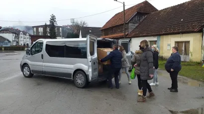 Kombi pun humanitarne pomoći odlazi na područja koje je pogodio potres/Foto: Dru&scaron;tvo na&scaron;a djeca Bjelovar