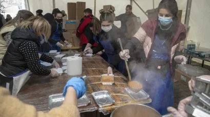 Pripremu obroka na Baniji preuzela je državna tvrtka Pleter/Foto: Željko Hajdinjak/CROPIX