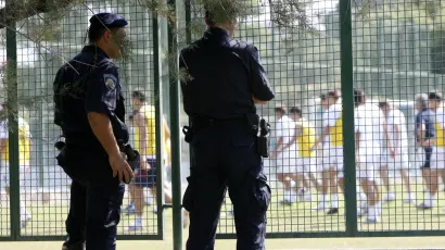 Policija je na nogometnom terenu zatekla nogometa&scaron;a, trenera i člana uprave kluba NK Mladost Ždralovi/Foto: Vladimir Dugandzic/CROPIX (ilustracija)


&nbsp;
