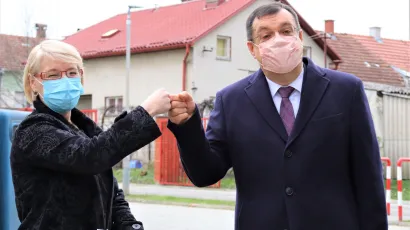 Ravnateljica O&Scaron; "Vladimira Nazora" Daruvar Kornelija Častek i župan Damir Bajs / Foto: MojPortal.hr