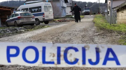 Policijski očevid u ulici Jana Ži&scaron;ke u Pakracu/Foto: MojPortal.hr/Nikica Puhalo