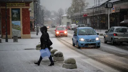 Automobili su vozili polako i oprezno kako ne bi izazvali prometnu nesreću/Foto: MojPortal.hr