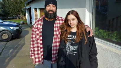 Vladimir Kroupa s kćerkom Sarom, učenicom 2. razreda srednje Medicinske &scaron;kole u Pakracu/Foto: Privatni album