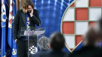 Niko Kranjčar plakao je tijekom opro&scaron;tajnog govora/Foto: Boris Kovacev/CROPIX