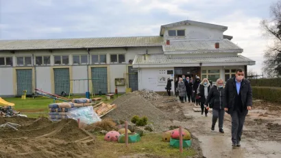 Župan Damir Bajs u obilasku Područne &scaron;kola Veliki Zdenci/Foto: BBŽ