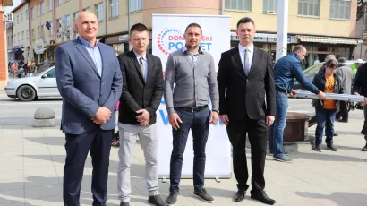 Željko Ament, kandidat za zamjenika gradonačelnika, Dragi&scaron;a Žutinić, kandidat za zamjenika župana iz redova srpske nacionalne manjine, Marko Đukić, kandidat za načelnika općine Dežanovac, Željko Kudeljka, kandidat za gradonačelnika Daruvara i kandidat za zamjenika župana Josip Đurđević / Foto: Daria Marković