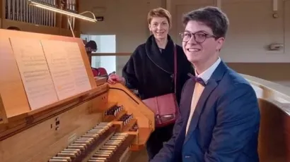 Daruvarčanin Filip Radić tek je prije nekoliko mjeseci&nbsp;počeo&nbsp;svirati orgulje/Foto: Glazbena &scaron;kola Bruno Bjelinski