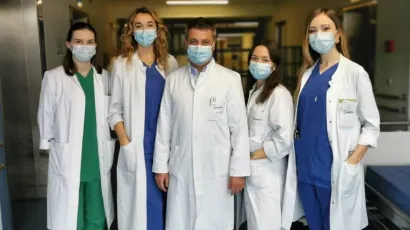 Dr. Andrej Trampuž, &scaron;ef odjela za kirur&scaron;ku infektologiju bolnice Charite u Berlinu
sa suradnicama/Foto: - kirur&scaron;ka infektologija bolnice Charite u Berlinu