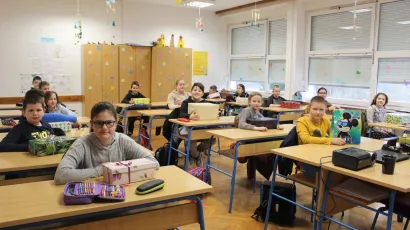 Učenici koji su dobili darove bili su odu&scaron;evljeni i iznenađeni/Foto: Osnovna &scaron;kola Vladimir Nazor Topusko