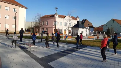 Jedna od aktivnosti koje su se već održale u Pakracu bilo je "Zdravo razgibavanje"/Foto: Pakrački list
