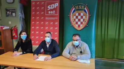 SDP- ovi Sandra Frčo i Sebastijan Svat te HSS-ov Dalibor Jurina prezentirali su projekt važan za starije, ali i cijelu zajednicu/Foto: SDP BBŽ