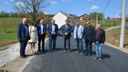 Župan Damir Bajs sa suradnicima u radnom posjetu Daruvaru/Foto: BBŽ