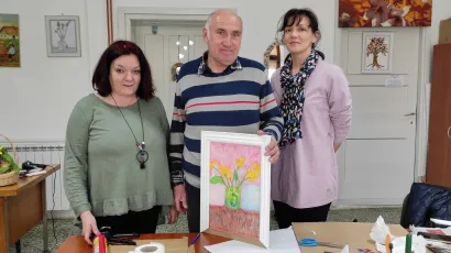 Zaposlenice Dnevnog boravka veoma su zadovoljne Zoranovim dru&scaron;tvom i njegovim uratcima/Foto: Martina Čapo
