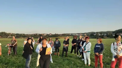 Pro&scaron;logodi&scaron;nju JW &scaron;etnju Daruvarom vodila je svestrana daruvarska novinarka Vlatka Daněk/Foto: Facebook