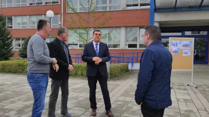 Novi dio &scaron;kole bit će hodnikom povezan s postojećom zgradom/Foto: Martina Čapo