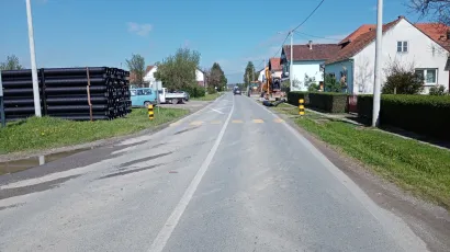 Po zavr&scaron;etku radova glavna prometnica trebala bi biti pro&scaron;irena/ Foto: Deni Marčinković