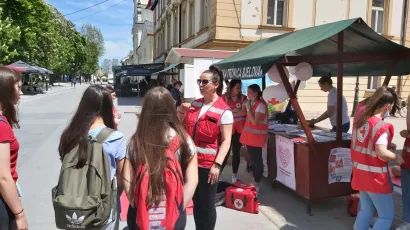 Prezentaciji pružanja prve pomoći se najvi&scaron;e mladih priključilo/Foto: Crveni križ