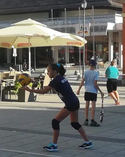 Tonka i Vita boluju od rijetke bolesti, a u Hrvatskoj nema lijeka za njih. Pomozite im da ga dobiju