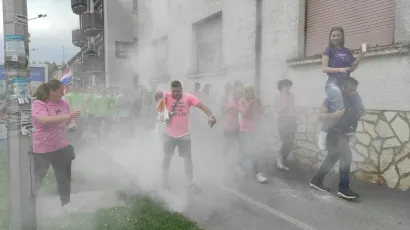 Kolona kroz grad i tradicionalno veselje s bra&scaron;nom/Foto: Martina Čapo