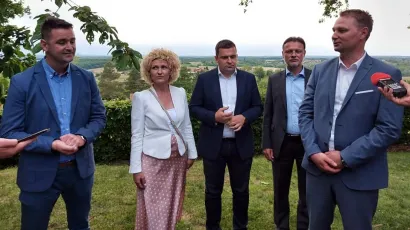 Marko Kutanjac, Marija Jungić, Dario Hrebak, Gordan Jandroković i Marko Maru&scaron;ić/ Foto: Facebook