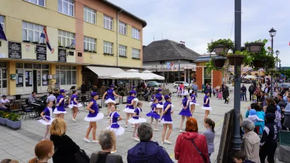Daruvarske mažoretkinje "Da-Me" imale su sjajan nastup i odu&scaron;evile su prisutne građane/Foto: MojPortal.hr