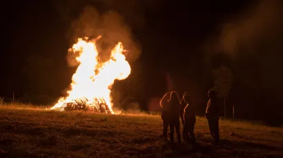 Paljenje krijesa tradicionalno se na Petrovom vrhu održava od 1936.godine/ Foto: Predrag Uskoković