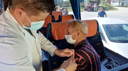 Građani su zadovoljni zbog mogućosti da se cijepe "na kućnom pragu"/ Foto: Deni Marčinković
