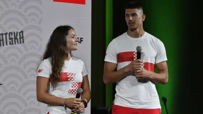 Na fotografiji: Barbara Matic i brončani Toni Kanaet.
Foto: Damir Krajac/CROPIX