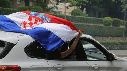 Slavlje na ulicama Knina nakon sto je Matea Jelić osvojila zlatnu medalju na OI.
Foto: Duje Klaric/CROPIX