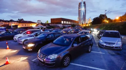 O&scaron;trim predmetom izgrebao 30-godi&scaron;njaku automobil koji je bio parkiran na jednom daruvarskom parkirali&scaron;tu/ Foto: Marko Todorov/CROPIX