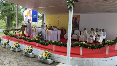 Misno slavlje u Novoj Rači povodom Velike Gospe prija&scaron;njih godina/Foto: Bjelovarsko - križevačka biskupija
