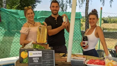 Jasmina (lijevo), Denis i Maja (desno) već imaju veći broj zainteresiranih vlasnika OPG-ova koji žele surađivati s njima/Foto: Denis Vlahovac