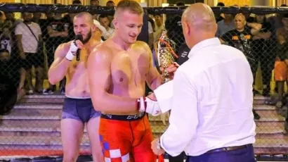 Leon Krajačić u glavnoj je borbi tehničkim nokautom u prvoj rundi pobijedio domaćeg predstavnika Marka Dodu/Foto: Pakrački list