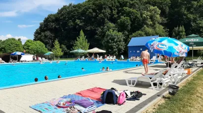 Pogled na obližnju &scaron;umu posjetiteljima je očaravajuć/Foto: Facebook Bazen Gradina &Scaron;androvac