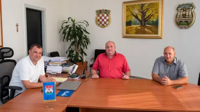 Damir Lneniček gradonačelnik Daruvara, Petr Fiala gradonačelnik Letohrada i Vladimir Bilek, zamjenik gradonačelnika Daruvara/Foto: Grad Daruvar