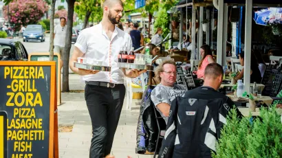 Potpore bi eventualno mogli dobiti oni ugostitelji koji nemaju terase/Foto: Nik&scaron;a Stipaničev/CROPIX (ilustracija)