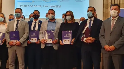 Župan Maru&scaron;ić i dogradonačelnik Brajdić potpisali su ugovore vrijedne gotovo dva milijuna kuna/ Foto: Grad Bjelovar