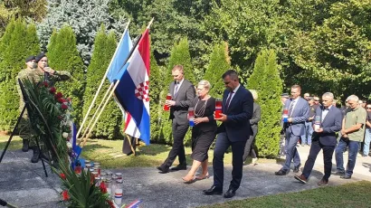 Bjelovarsko-bilogorski župan Marko Maru&scaron;ić, gradonačelnica Pakraca Anamarija Blažević i gradonačelnik Bjelovara Dario Hrebak/ Foto: BBŽ