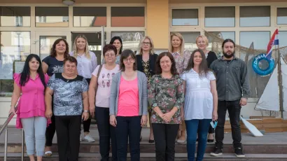 Deset žena jučer je u daruvarskoj gradskoj vijećnici dobilo svjedodžbe/Foto: Predrag Uskoković