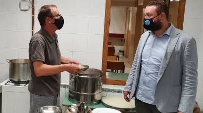 Razgovor Igora Brajdića i&nbsp;&scaron;kolskog kuhara/Foto: Grad Bjelovar