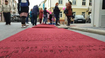 Crveni tepih na korzu prepun je simbolike/ Foto: Deni Marčinković