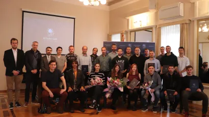 Zajednička fotografija svih polaznika prve generacije AI Centra Lipik/Foto: Compas.hr