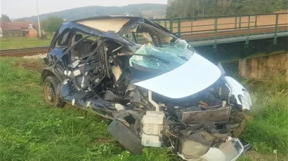 Smart nakon sudara s vlakom/Foto: Danica.hr