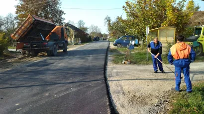 Novi asfalt stanovnici Prokljuvana čekali su vi&scaron;e od 50 godina/ Foto: Deni Marčinković
